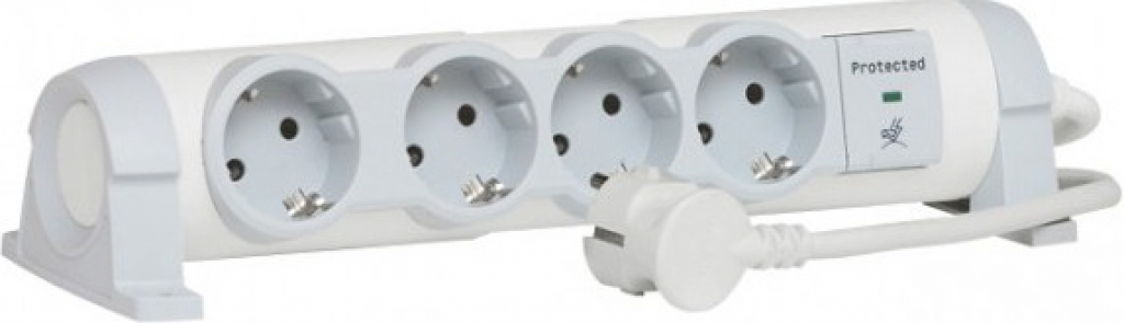 Продолжен кабел со заштитник од напон 4*2P+E Legrand