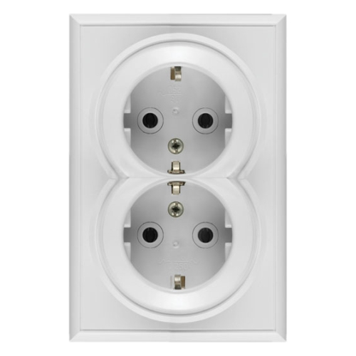 Metalka Majur Приклучок шуко дупли, поликарбонат Premier Plus 11.01.055